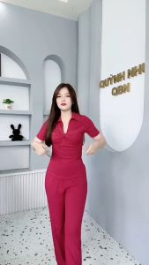 Bộ Nữ Thun Tăm Lạnh Quần Suông + Áo Tay Ngắn Cổ Đức Xoắn Ngực