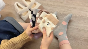 Kaos Kaki Wanita Katun Motif Kartun TuTu Dog Polkadot Ribbed Edge MidTube Crew Socks JCKK356