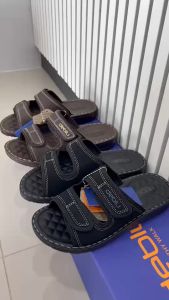 I รองเท้าแตะผู้ชาย แบบสวม deblu รุ่น BD M806 สี ดำ น้ำตาล Size 39-44