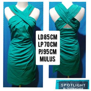 DRESS BACKLESS HIJAU(SPOT LIGHT) 400