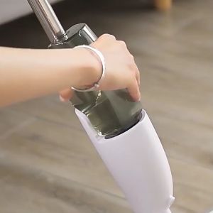 Thejoyful ไม้ถูพื้นพ่นน้ำ ไม้ถูพื้นสเปรย์ไอน้ำ spray mop หมุนได้ 360องศา สเปรย์ม็อบถูพื้น ไม้ถูพื้นพร้อมสเปรย์ฉีด พร้อมผ้าม็อบ ดูดซับน้ำได้ดี