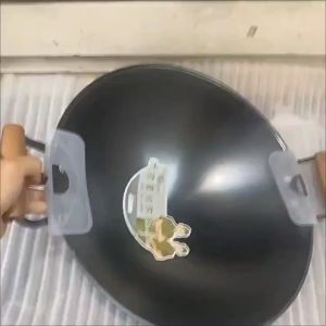 Kuali Besar Dua Pegangan Besi Tidak Lapisan Anti-Lengket Anti-Karat Pada Kompor Gas 40cm/ 42cm