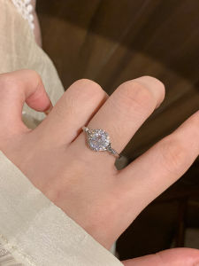 Romantic Pigeon Egg Diamond Ring for Women Luxury Open Ring Handheld Flower Design Fashionable Korean Style Alloy Ring