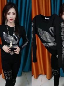 Fashionable Thickened Baby Velvet Swan Shaped Slim Fit Base Shirt Heavy Work Embellished with Rhinestones Korean Style Long Sleeve T-Shirt for Women