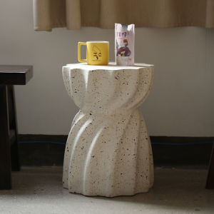 Nordic Designer Sofa Side Table Coffee Shop Guest House Small round Table Bedside Table Creative Corner Table Cream Style