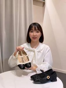 MIFEI | Mary Jane Pumps Coarse Heel Camellia Large Size 41-43