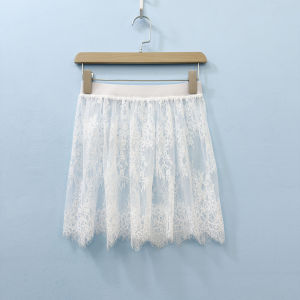 กระโปรงทรงเอผ้าลูกไม้สีขาวสำหรับผู้หญิง ฤดูใบไม้ร่วง 2025 กระโปรงทรงเอเอวกลาง ความยาวปานกลาง กระโปรงทรงเอเอวสูง