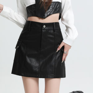 QIAOMIDUO | กระโปรงสั้นผู้หญิงเอวสูง PU หนังสีน้ำตาล ทรงเอ สไตล์หวาน แฟชั่นฤดูใบไม้ร่วง/ฤดูหนาว เดรสสั้นสีพื้น