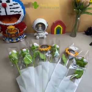 Hoa len làm thủ công handmade móc sẵn hoa hồng bằng len làm quà tặng decor bàn học góc làm việc Xương Rồng Nhỏ