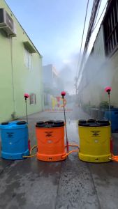 Bình xịt điện 20 Lítphun khử khuẩn BOSS ( 1 Bơm 12V-8AH & 2 Bơm 12V-12AH ) Bình xịt mạnh phun được từ 8 đến 12 béc phun.BH 6 Tháng