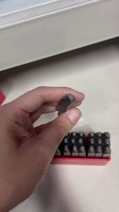 เหล็กตอกตัวอักษร A-Z (27ชิ้น/ชุด) ขนาด 3mm แบบจุดไข่ปลา สินค้านําเข้าจากไต้หวัน ROUND -DOTTED LETTER STEEL HAND STAMP