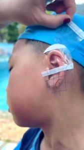 Baby Kids Swimming Ear Protection Sticker Disposable Plastic Waterproof PU Film Ear Shield 20PCS