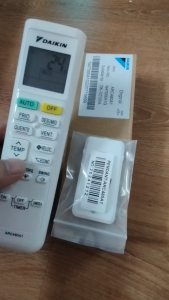 [HÀNG CHÍNH HÃNG] Remote Máy Lạnh Daikin Điều Khiển Điều Hòa Daikin 2 chiều kèm đế