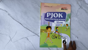 Buku Siswa PJOK SD/MI Kelas 6 Kurikulum Merdeka Kurmer - Achmad Fatoni (WKJ)