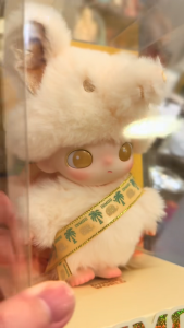 𝐃𝐈𝐌𝐎𝐎 𝐄𝐋𝐄𝐏𝐇𝐀𝐍𝐓 𝐈𝐍 𝐌𝐎𝐎𝐍𝐋𝐈𝐆𝐇𝐓 - 𝐕𝐢𝐧𝐲𝐥 𝐏𝐥𝐮𝐬𝐡 𝐁𝐥𝐢𝐬𝐭𝐞𝐫 𝐏𝐚𝐜𝐤 🌙ปรากฏกายในชุดไทยประยุกต์งดงาม พิงอยู่บนดอกบัวเปล่งประกายดั่งไฟนิรันดร์  เมื่อย่างก้าวเข้าสู่แผ่นดินไทย Baby Cloud เปลี่ยนรูปร่างเป็น ‘ลูกช้าง’ ตัวแทน