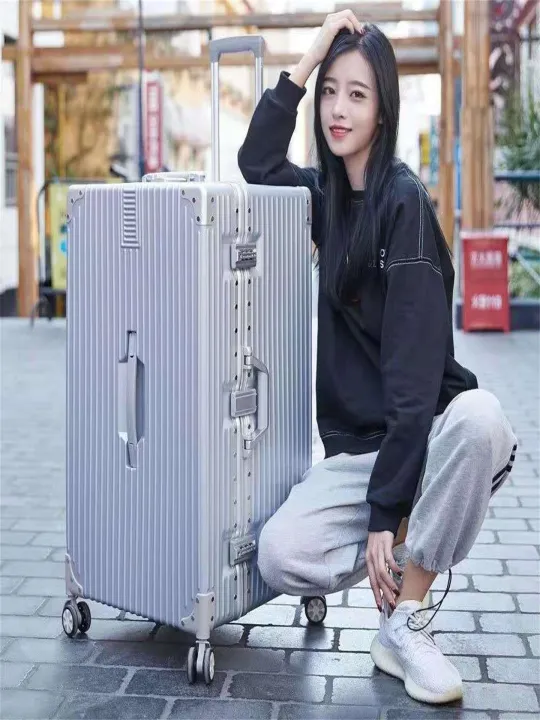 Ultra-Light Aluminum Frame Luggage Sporty Thickened Design 30 Inch All ...