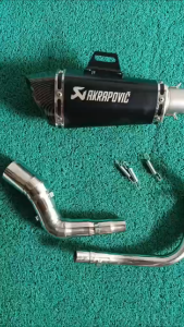 Mio i 125 elbow with hexatip akraphovic fullsystem canister.