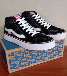 sepatu sneakers vans sk8 high black white vans sk8 premium tinggi hitam putih