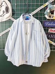 Hong Kong Style Loose Stripes Shirt: A Guide to Men's Long-Sleeved Fashion