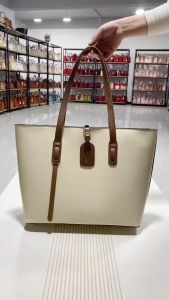 Grosir Import Jakarta: Tas Wanita Fashion & Sling Bag