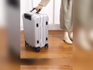 สั่งซื้อเลย! ปลอกหุ้มล้อกระเป๋าเดินทาง 8 ชิ้น ยางล้อกระเป๋าเดินทางอะไหล่ ลดเสียงรบกวน ป้องกัน ลดการสึกหรอ