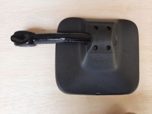 kaca spion hino 500 fuso bawah dan gagang spion tambahan.