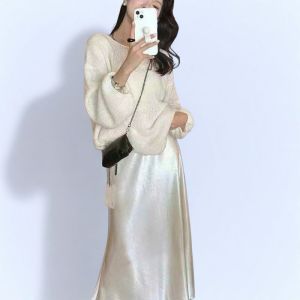 British Style Pleated Flowing Satin Fishtail Skirt with a Large Hem Hip-Hugging High-Waisted Slimming Long High-End Black Glossy Polyester Long Skirt