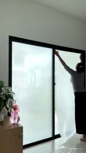 [พร้อมจัดส่งทุกวัน] สติ๊กเกอร์ฝ้าติดกระจก แบบสูญญากาศ ฟิล์มฝ้า เหมาะสำหรับติดกระจกบ้าน