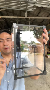 กล่องใส่โมเดลโครงเป็นอลูสีดำ ตรงข้างหน้าเป็นฝาแม่เหล็ก ซ้อนกันได้ สำหรับใส่โมเดลแนวนอนแนวตั้งได้หมด ขนาด 30x20x15cm ออกใบกำกับภาษีได้