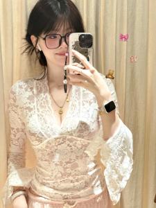 Áo Thun Dài Tay Ren Gợi Cảm Cổ Chữ V Ôm Eo Thời Trang Đầu Thu Áo Sơ Mi Dài Tay Ống Loe Cho Nữ Áo Thun Dài Tay Mùa Thu