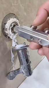 Dụng cụ tháo ren ống nước bể bộ tháo ren bề lấy ren đứt 1/2" và 3/4” - 843