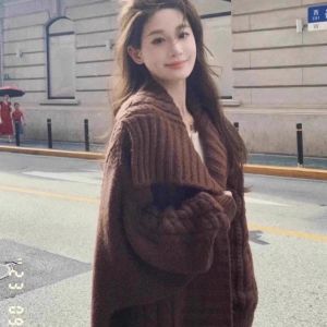 หนาขึ้น คอวี เสื้อสเวตเตอร์ถัก เสื้อโค้ท ผู้หญิง ความยาวปานกลาง ฤดูใบไม้ร่วง ฤดูหนาว ผ้าพันแฟชั่นขี้เกียจสไตล์ใหม่ คาร์ดิเกน เสื้อคลุม เสื้อโค้ท