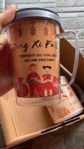 Hampers Imlek Sincia: Mengenal Kado Imlek, Parcel Mug Tumbler, dan Aksesori Imlek