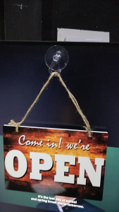 OPEN CLOSED DOOR SIGNAGE