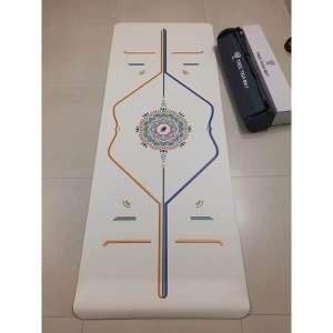 Thảm tập yoga cao su phiên bản thảm yoga cầu vồng đặc tính bền bám sàn cực tốt chống trơn trượt nặng 3 kg Kích thước: 183cm x 68cm dầy 5 mm tặng kèm túi đựng thảm của hãng nhé sản xuất từ cao su tự nhiên đã khử khuẩn khử mùi