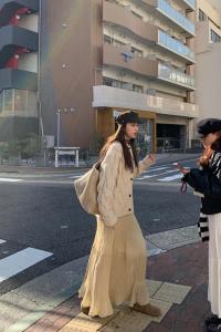 กระโปรงทรงเอเอวสูงผ้าชีฟองยาวปานกลางสไตล์เกาหลีสำหรับผู้หญิง สไตล์เรียบง่ายและสง่างาม