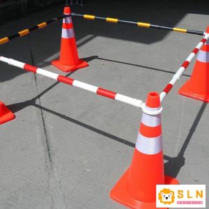 【COD】SUPER OFFER !!!!!PRICE DROP !!!!Safety Barricade Safety Divider Safety Cone EXTEND (RED/WHITE) PVC traffic cone Suitable for roads and public utility workplaces