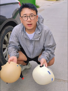 【รับประกัน 10 ปี】หมวกกันน็อค รุ่นอัพเกรด 2025 บังแดด HD หมวกกันน็อคหมี หมวกกันน็อค แข็งแรงและทนทาน ระบายอากาศ กันลม กันน้ำ ทนต่อการใช้งาน（หมวกกันน็อคผู้ใหญ่ หมวกกันน็อคครึ่งใบ หมวกกันน็อคจักรยานยนต์ แบบครึ่งหน้าหมวกันน๊อค หมวกกันน็อก）