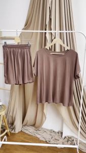 Setelan Blouse & Celana Pendek Wanita Dewasa Polos Bahan Rayon Adem