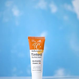 Tinted Moisturizing VC Sunscreen With SPF40 Skin Protection Refreshing Makeup Sunscreen Cream UV Anti-aging Resistance Sunscreen