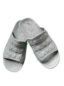 Sandal Selop Karet Pria  Anti Licin Anti Air Tebal Nyaman Dipakai Harian – Slip on Casual Tamara Line 135