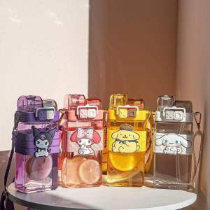 520ml Kuromi Bottle Kids Water Bottle Hello Kitty Melody Cinamoroll Cute Water Bottle Sanrio Double Drinking Bottles childrens water cup straw cup 儿童卡通水杯/水瓶