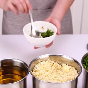 KOALA  ขวดเกลือสแตนเลส ทรงกลมหนา พร้อมฝา กันรอยคราบ สีบริสุทธิ์ สำหรับใช้ในครัว มีฝาปิด อุปกรณ์เก็บอาหาร 14cm/18cm/20cm