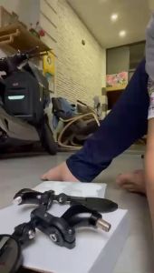 Kiếng tròn chân 3D xoay 360 độ.(giá 1 cây).