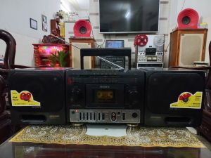 Cassette Sony CFS-1140S còn đẹp như hình các chức năng chạy tốt.