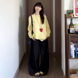 เสื้อสเวตเตอร์คอโปโลแขนยาวทรงหลวมสำหรับผู้หญิง ฤดูใบไม้ร่วง 2025 ทรงหลวม นุ่ม แขนยาว สีเหลือง คอโปโล ทรงหลวม แขนยาว