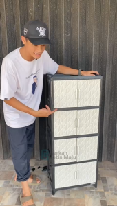 Lemari Pakaian Plastik Minimalis Lemari Baju susun 2 3 4 5 Tabitha Maestro Motif Print dan Crystal Kuat Estetik