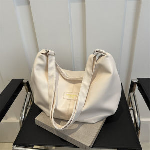 Large Capacity Dumpling Shaped Shoulder Crossbody Bag for Women Fashionable Minimalist Style 2024 New Design PU Leather Handbag