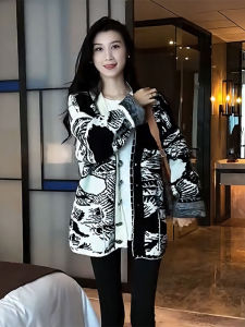 Fashionable Retro Ink Painting Long Cardigan