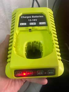 Sạc CAO CẤP hãng RYOBI 18v ! Chuyên dụng Pin hãng RYOBI 0971.72.70.74